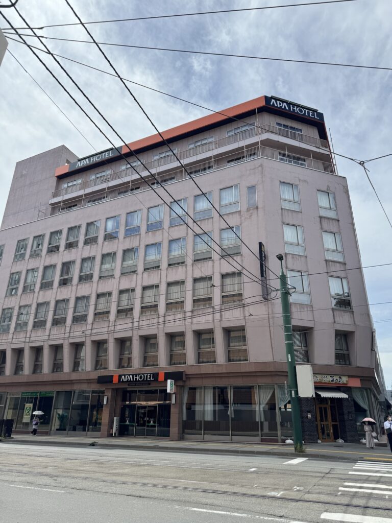 アパホテル〈札幌すすきの駅西〉の外観