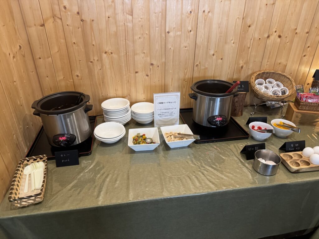 朝食の特製スープカレーのコーナー