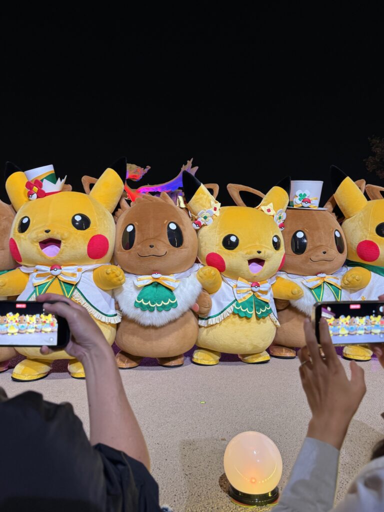 ピカブイが最高に可愛いので正面から見ることをおすすめします。